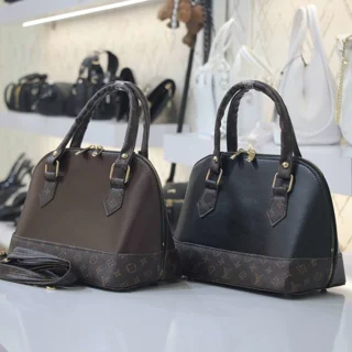 کیف زنانه هلالی Lv